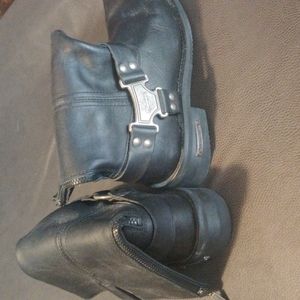 Leather Milwaukee motorcycle boots